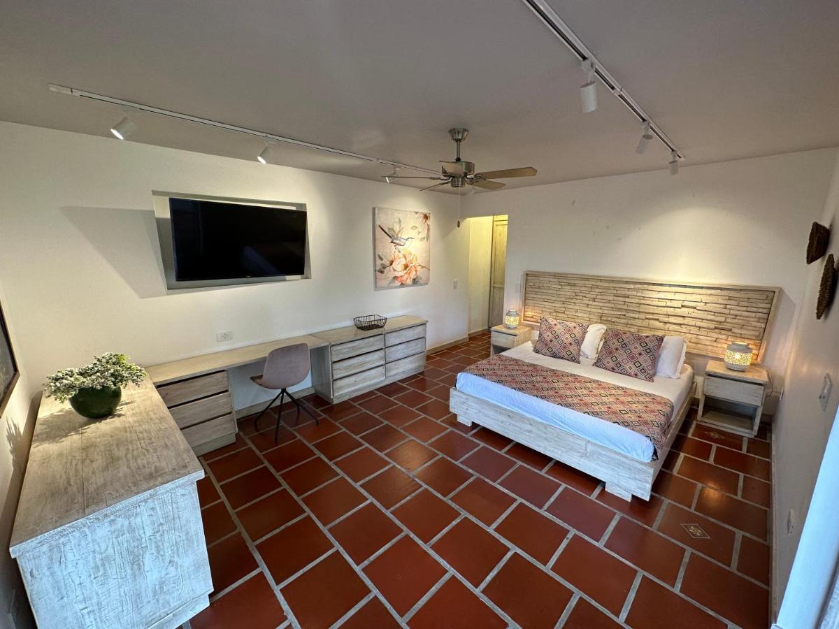 El Percal Hacienda Hotel Montenegro Eksteriør bilde